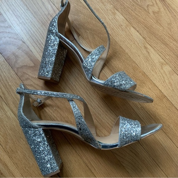 Jewel Badgley Mischka Silver Glitter Strappy Cook Heels/Pumps size 11 - Picture 2 of 11